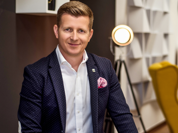 Lorand Soares Szasz, CEO von Upriserz